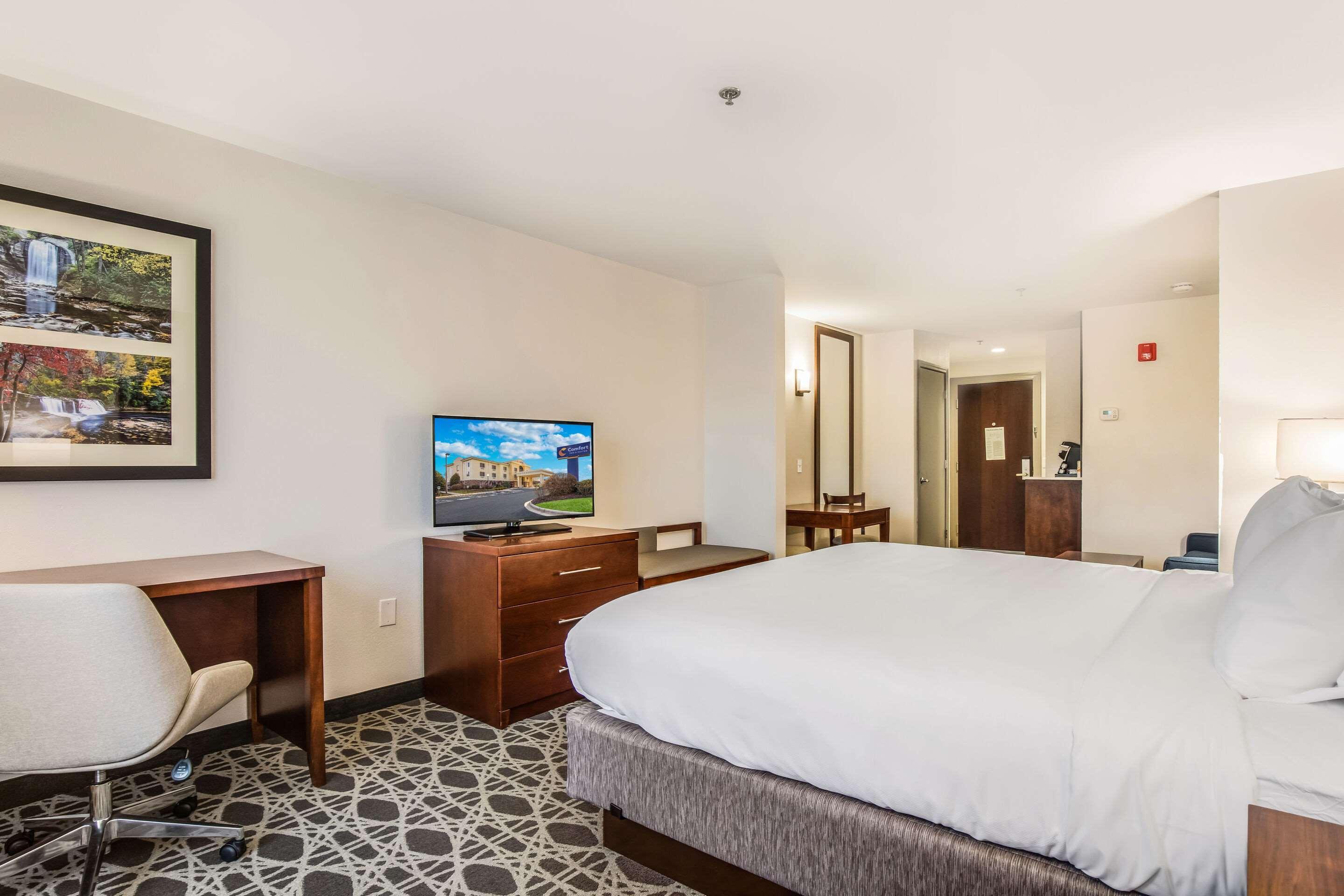 Comfort Inn & Suites Brevard Eksteriør billede