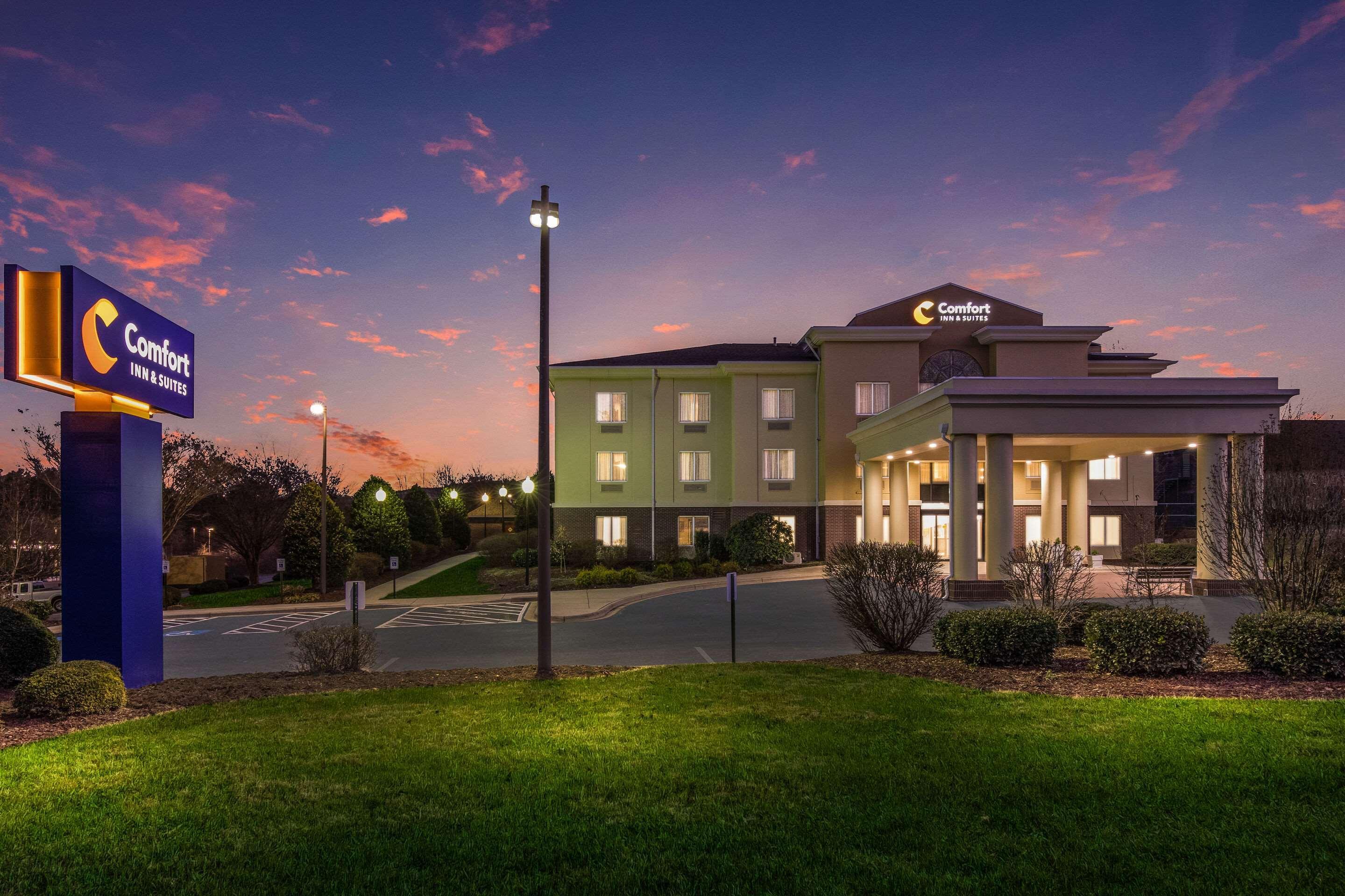 Comfort Inn & Suites Brevard Eksteriør billede