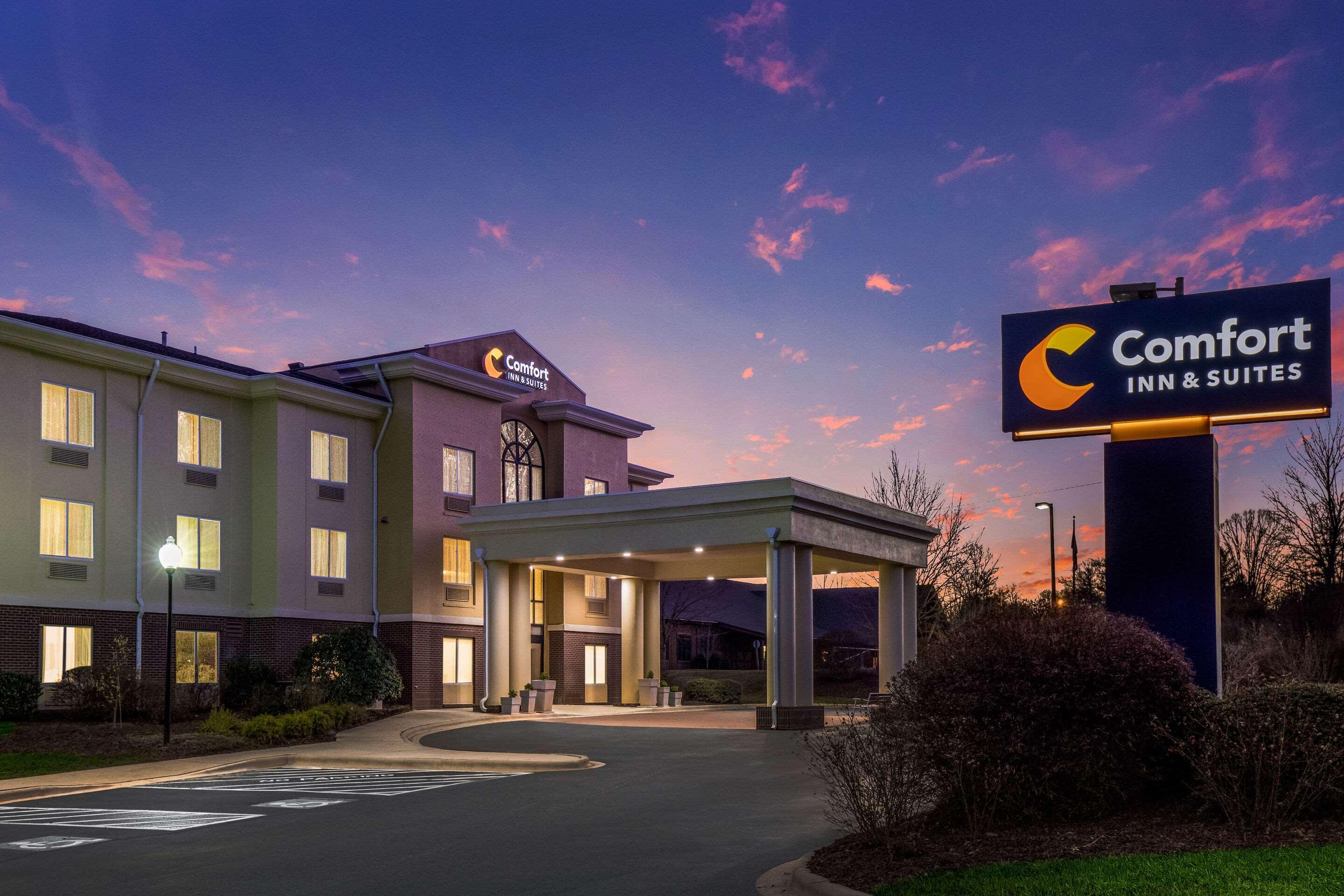 Comfort Inn & Suites Brevard Eksteriør billede