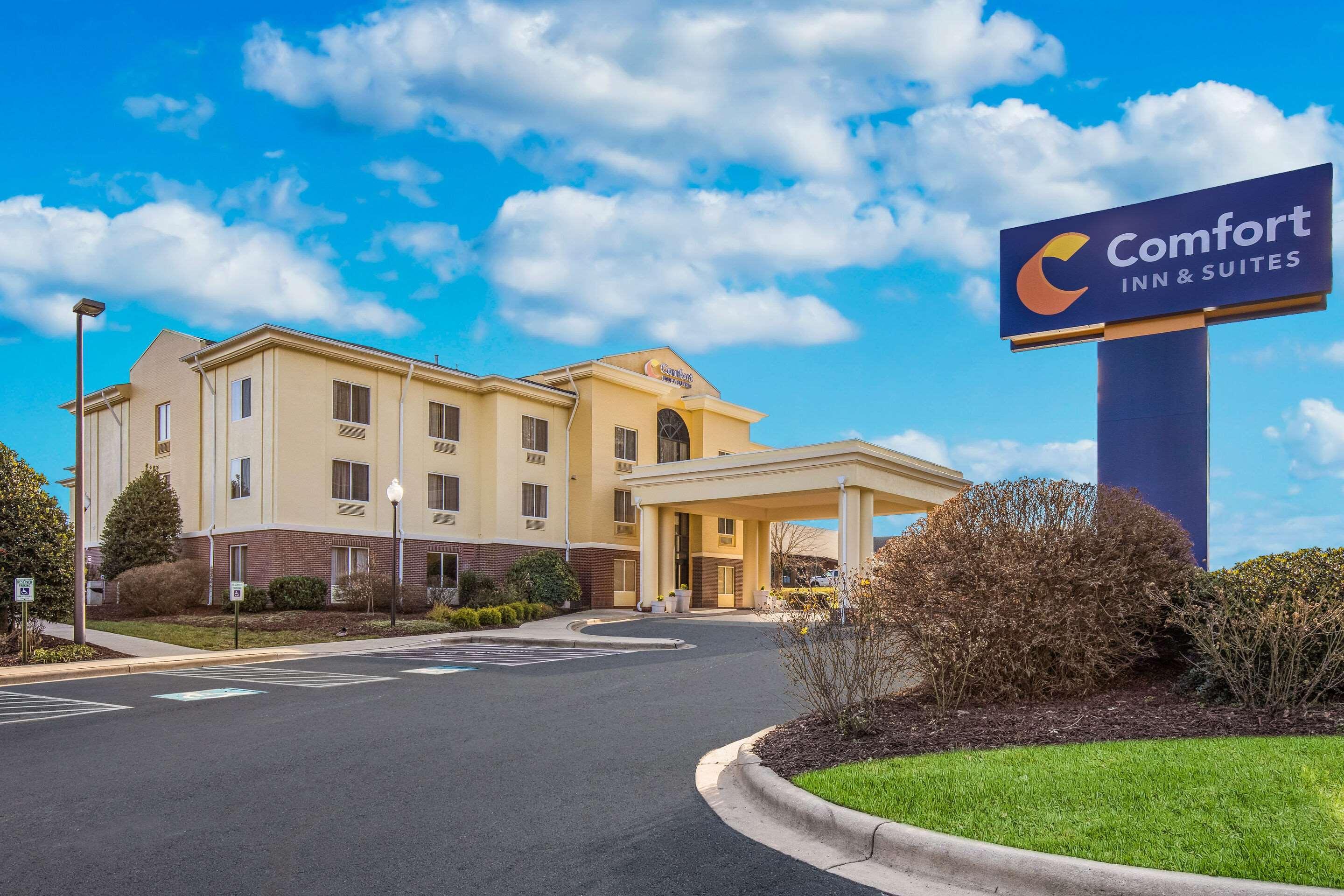 Comfort Inn & Suites Brevard Eksteriør billede